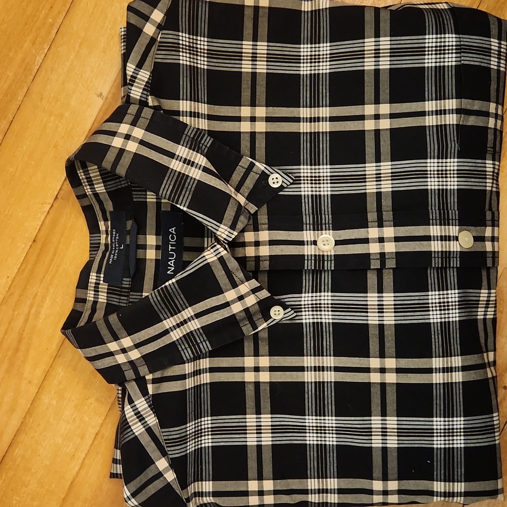 Nautica Men's Short Sleeve Plaid Button Down Shirt
